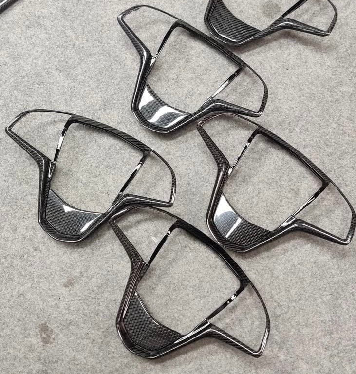 2016+ Cadillac ATS / ATS-V / CTS / CTS-V V3 - Carbon Fiber Steering Wheel Trim